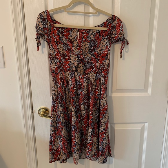 Free people miss right floral print keyhole top - Picture 3 of 14